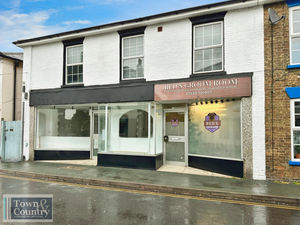 HIGH STREET- click for photo gallery